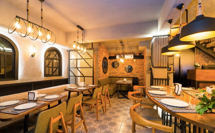 Mivan Restaurant Cafe