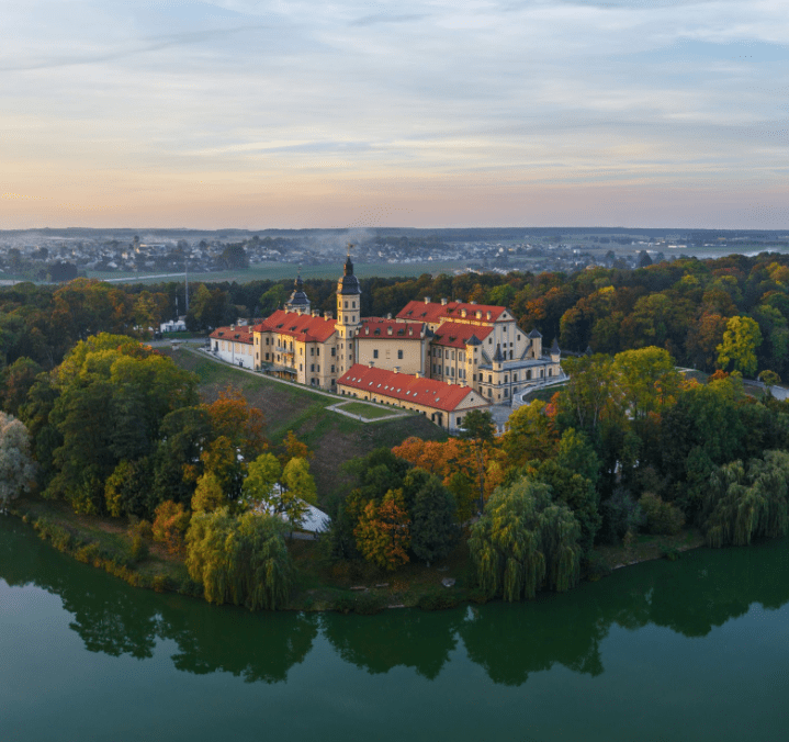 Nesvizh Radziwiłł Castle.png